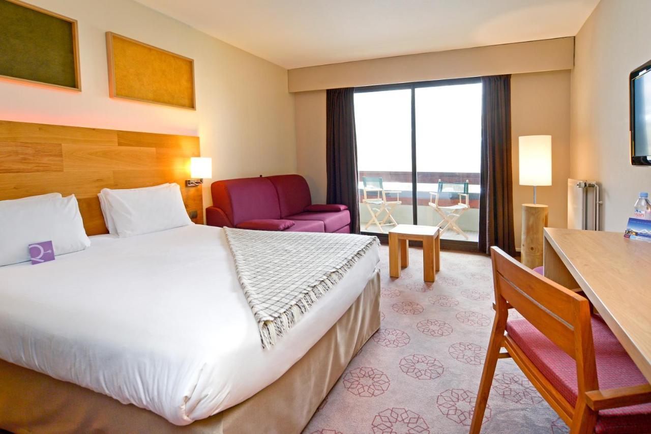 Mercure Saint-Lary Екстериор снимка