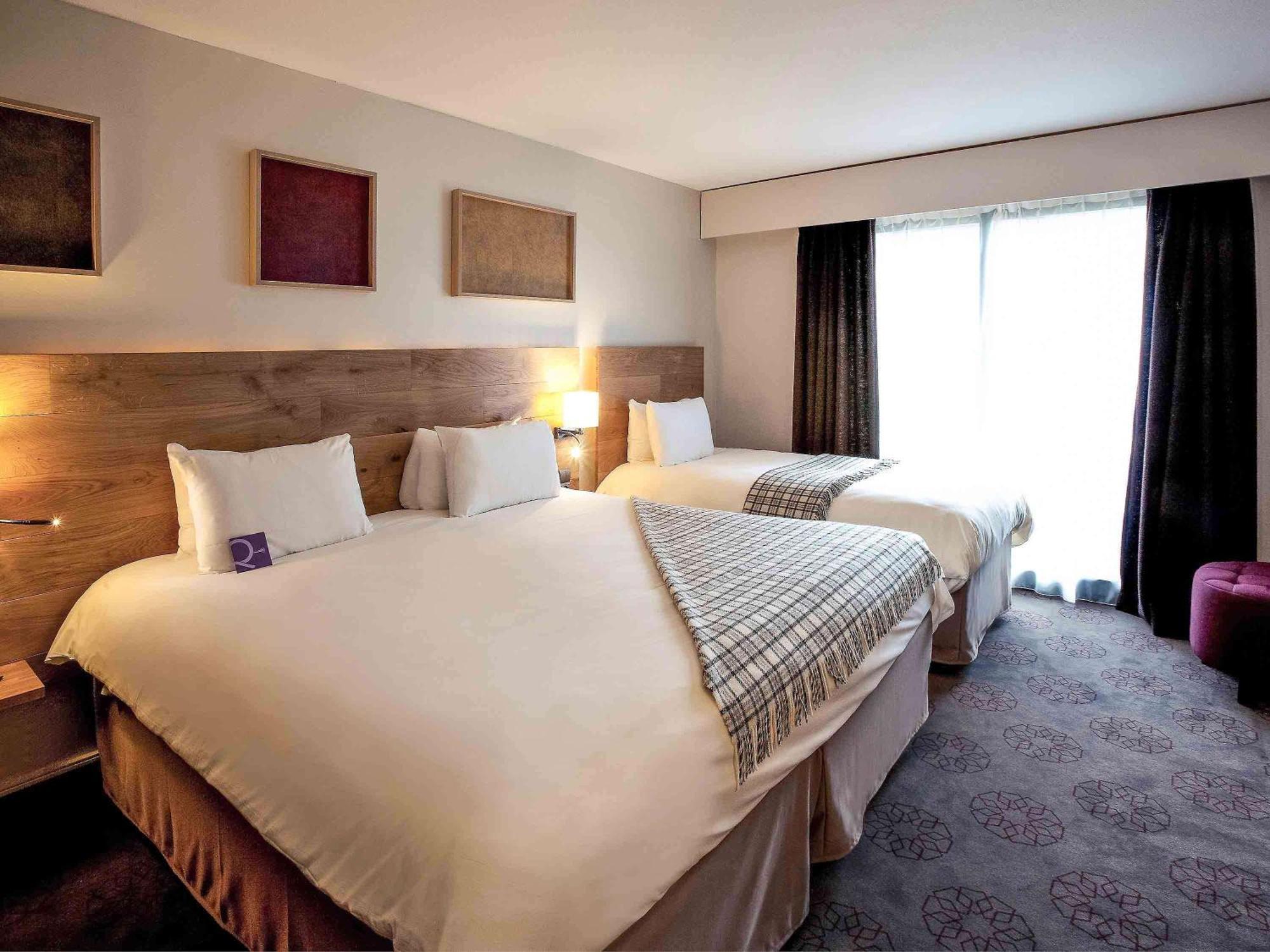 Mercure Saint-Lary Екстериор снимка